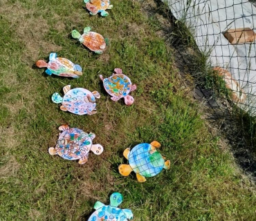 Modrý den a hry na zahradě